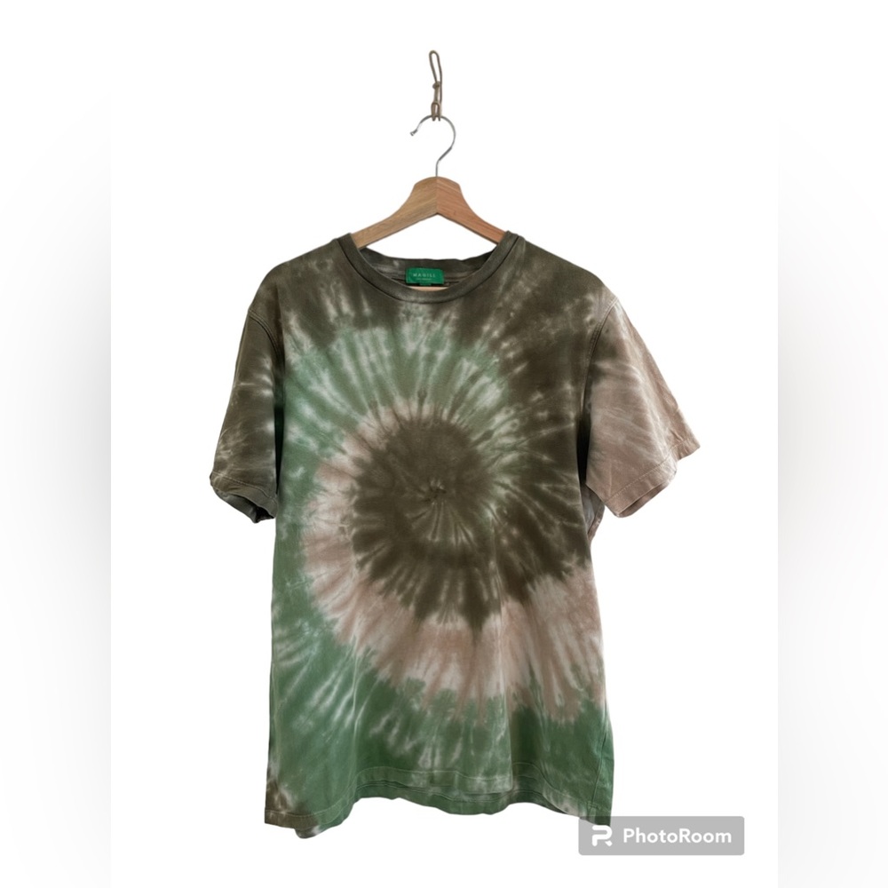 Magill Los Angeles shades of green tie dye T-shirt, men’s large.